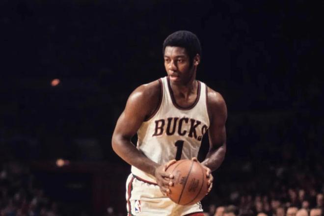 篮球不仅是 篮球不仅是